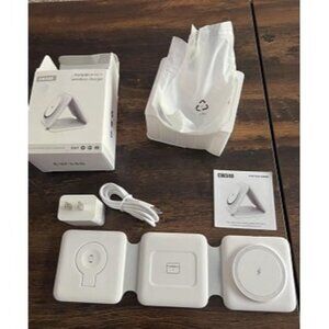 New Charging Station for Apple Multiple Devices - 3 in 1 Foldable Magnetic